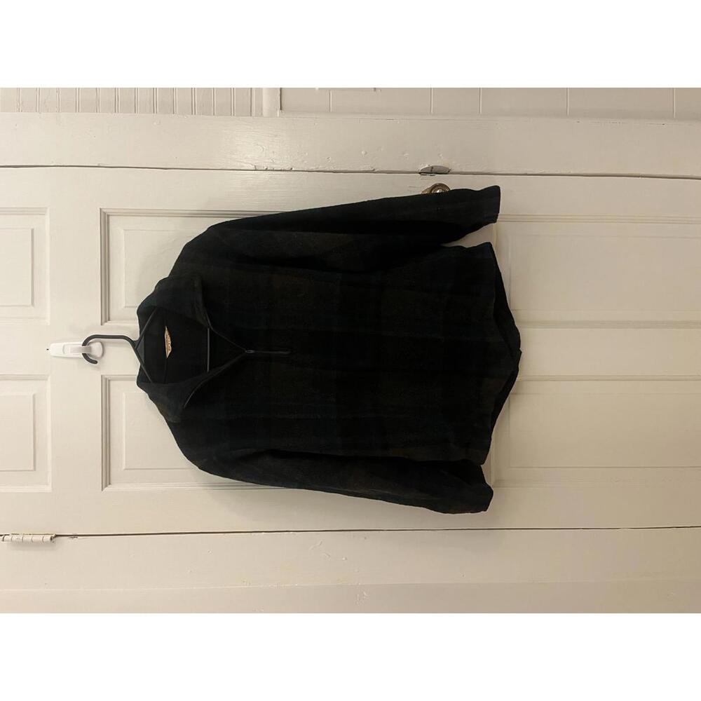 Men's Black Plaid Fleece Jacket by Peters - Cozy & Stylish
